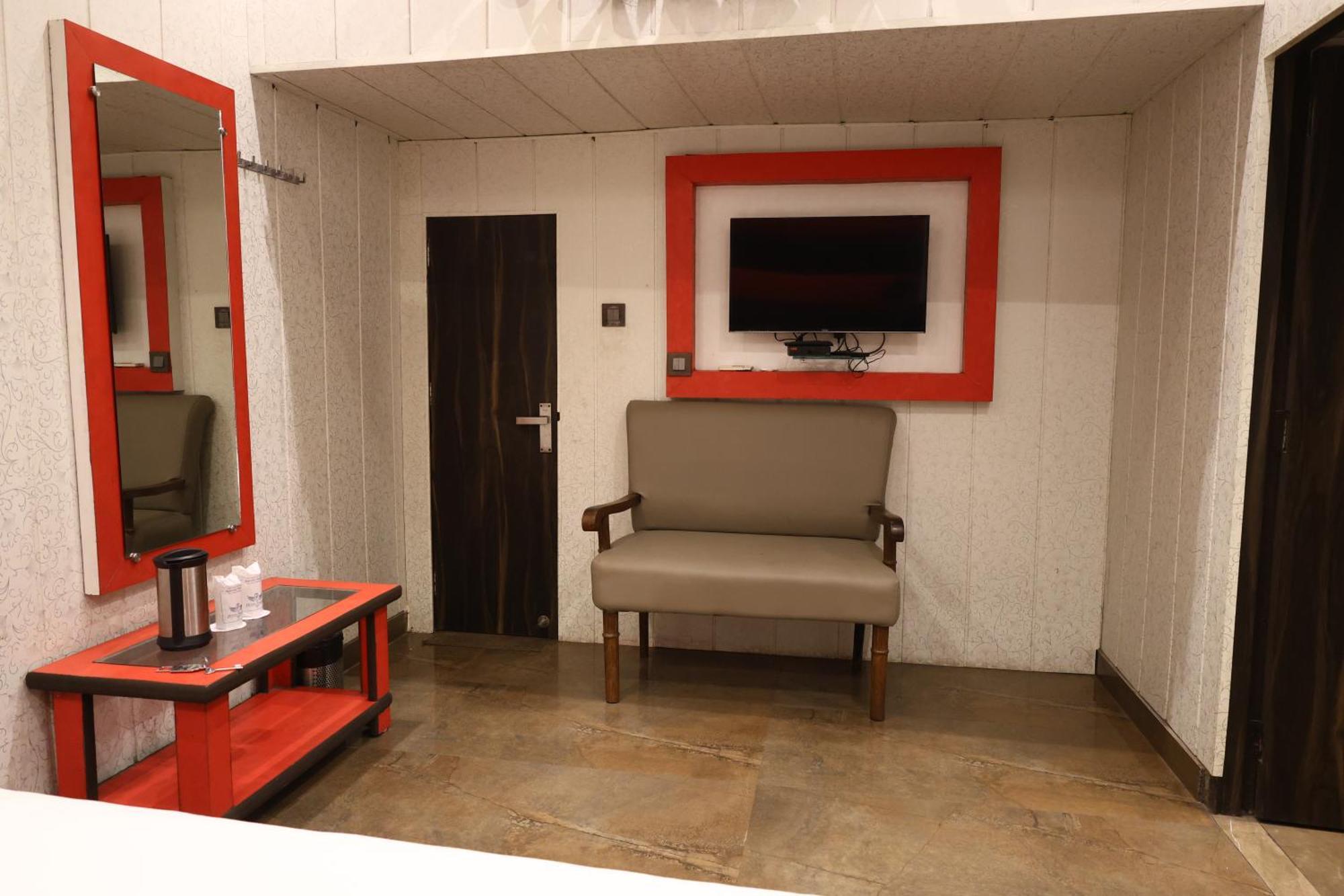 Hotel Pardesi Haridwar Ngoại thất bức ảnh