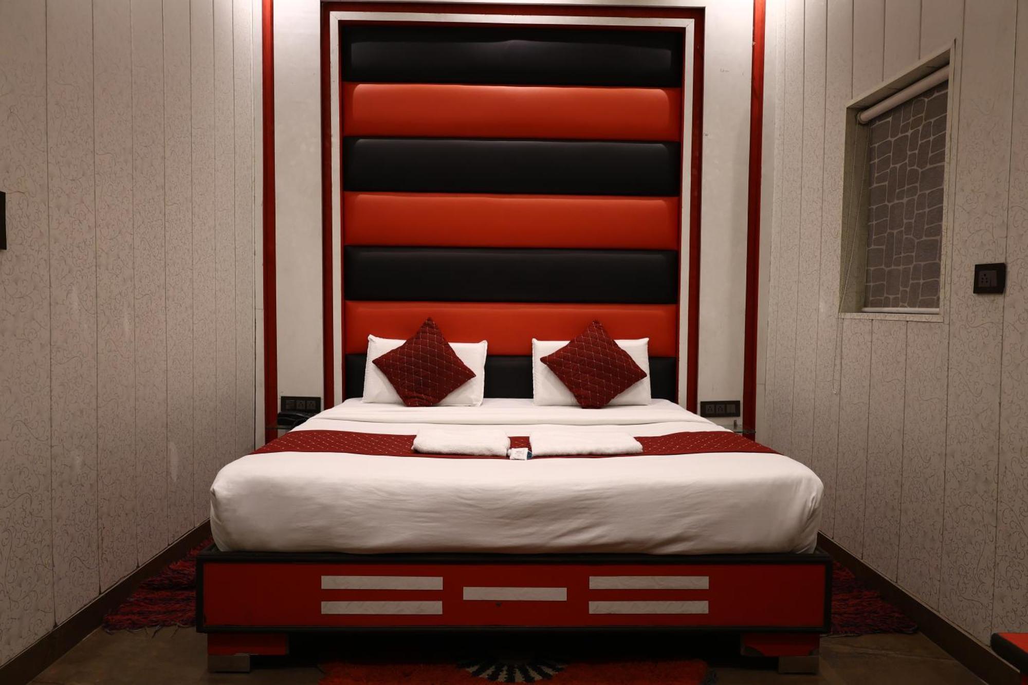 Hotel Pardesi Haridwar Ngoại thất bức ảnh