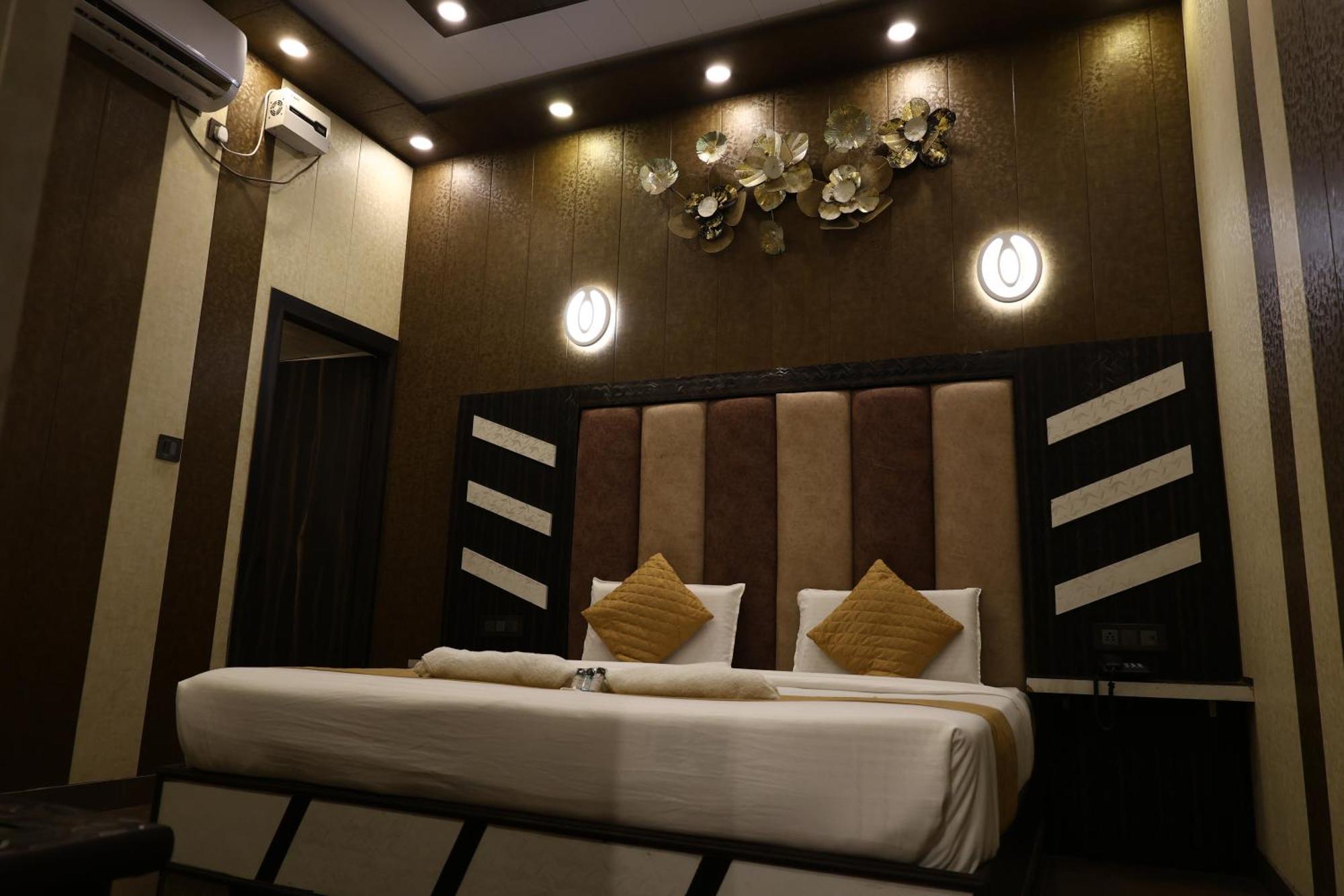 Hotel Pardesi Haridwar Ngoại thất bức ảnh