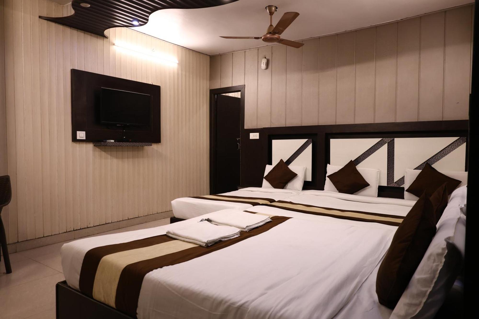 Hotel Pardesi Haridwar Ngoại thất bức ảnh