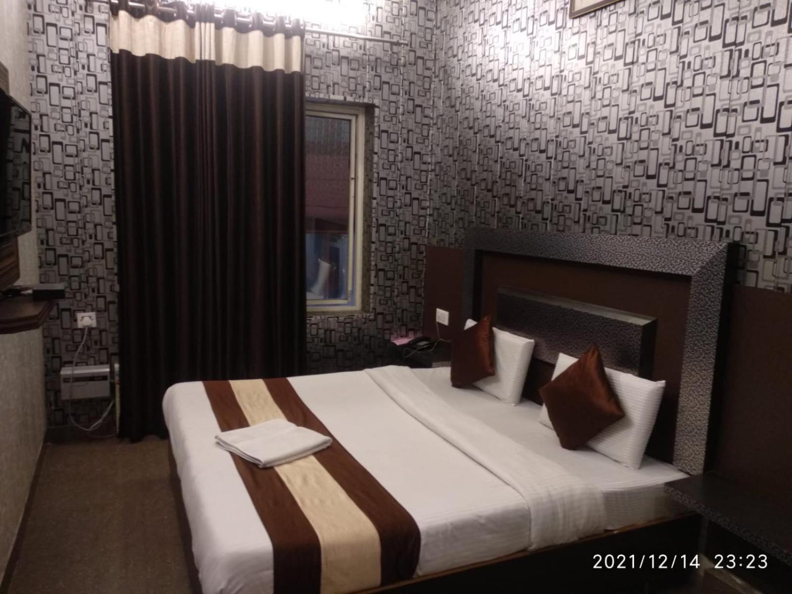 Hotel Pardesi Haridwar Ngoại thất bức ảnh