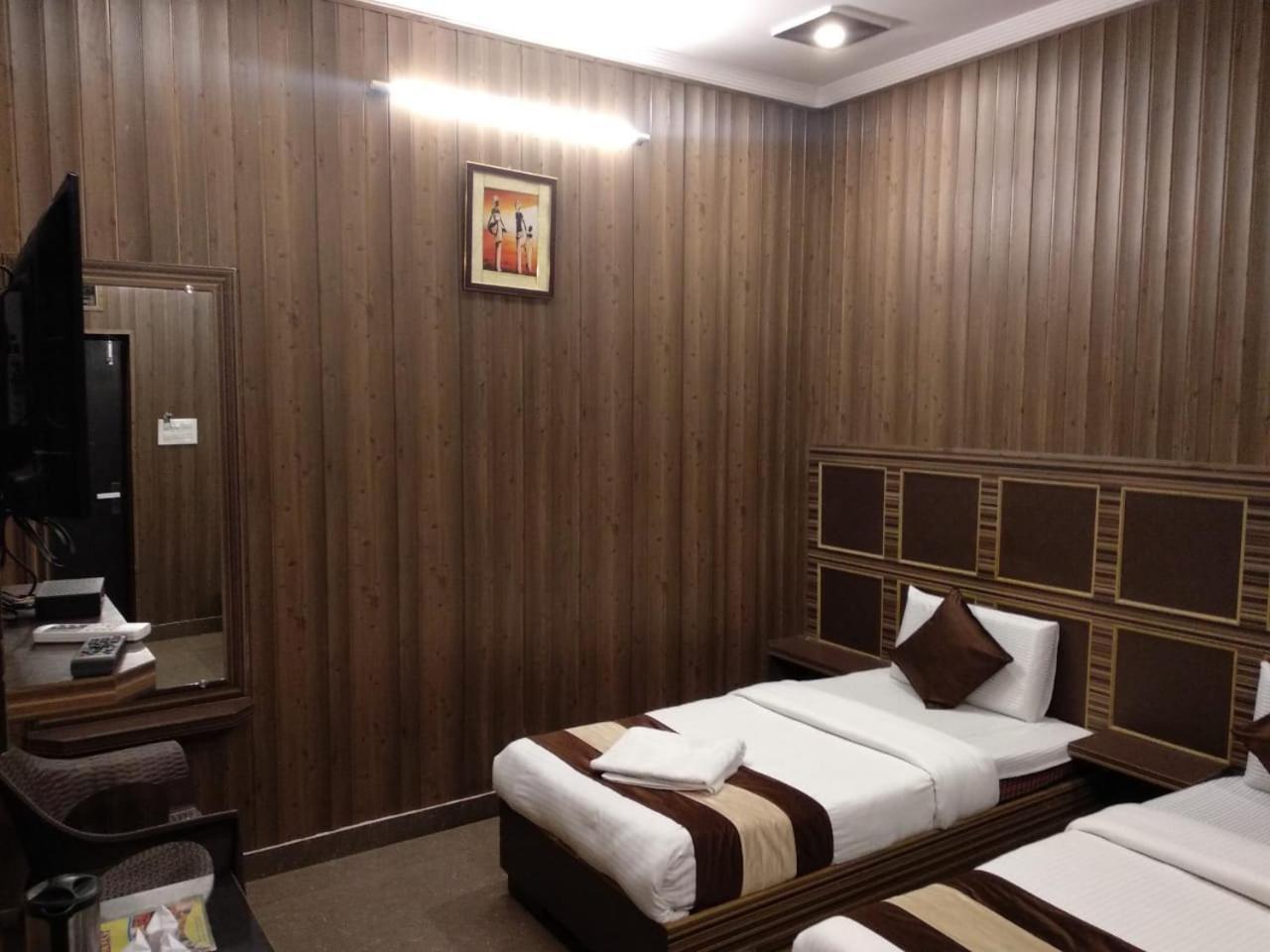 Hotel Pardesi Haridwar Ngoại thất bức ảnh