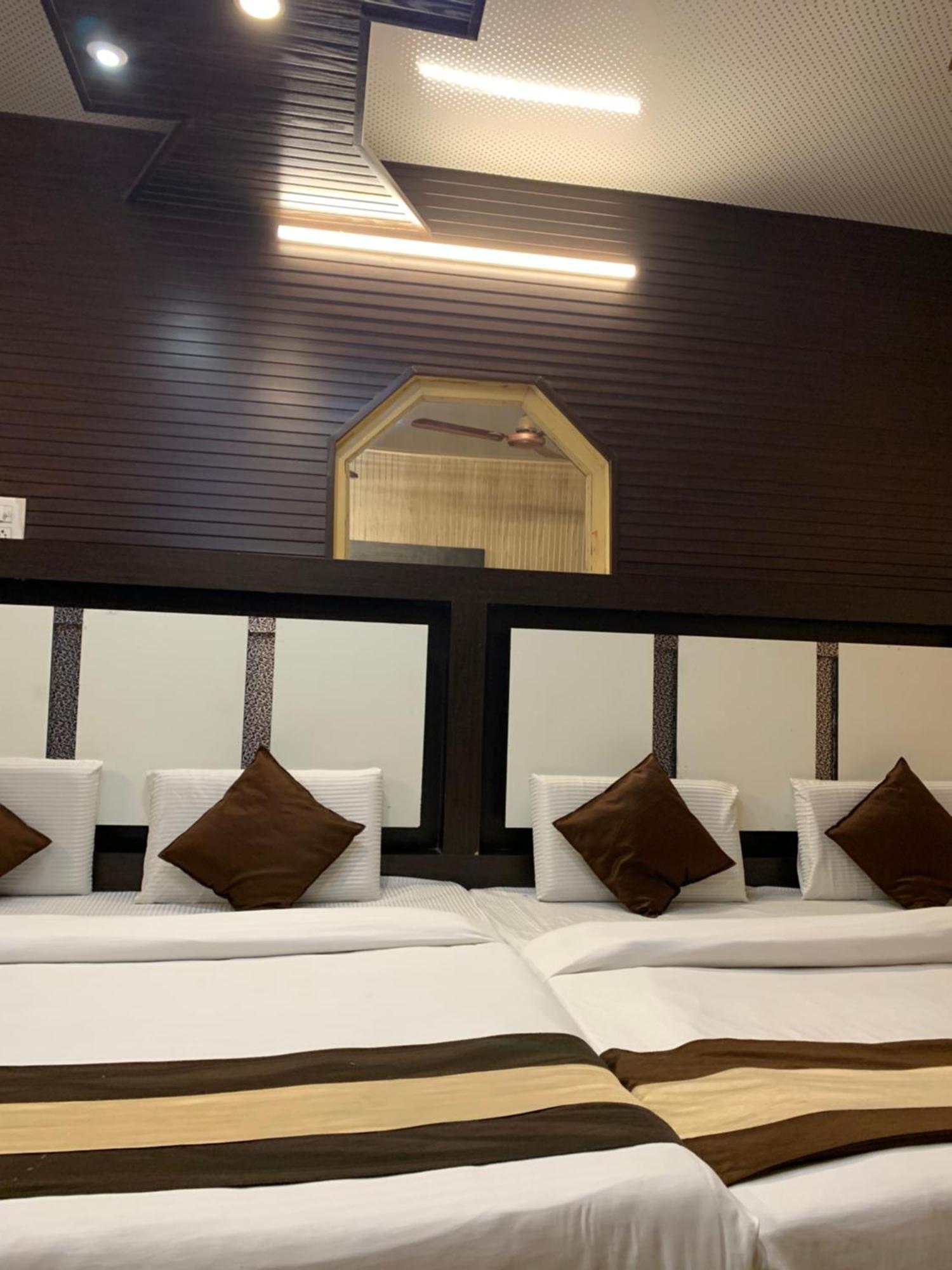 Hotel Pardesi Haridwar Ngoại thất bức ảnh